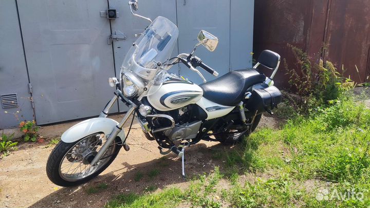 Bajaj avenger cruise 220