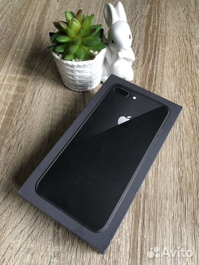 iPhone 8 Plus, 64 ГБ