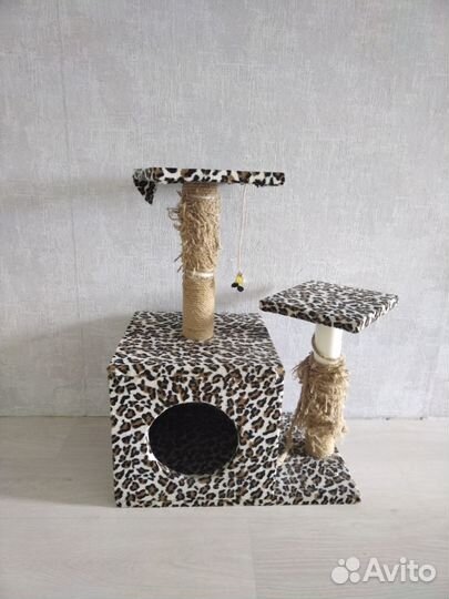 Домик для кошки с когтеточкой бу