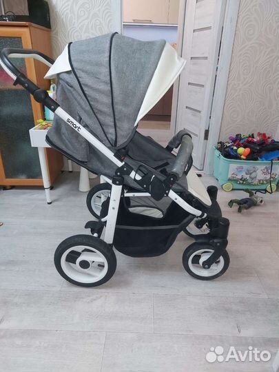 Прогулочная коляска