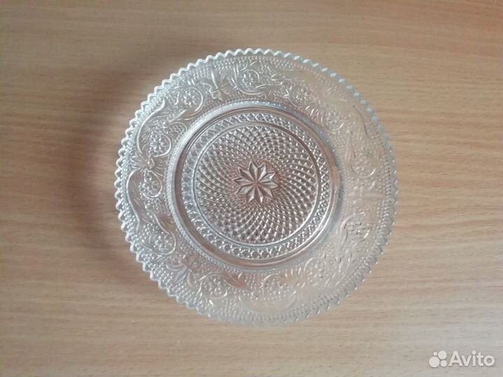 Десертные тарелки