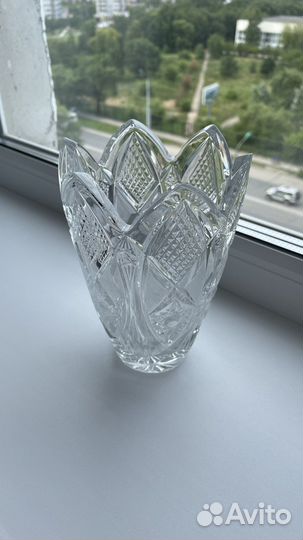 Хрустальная ваза