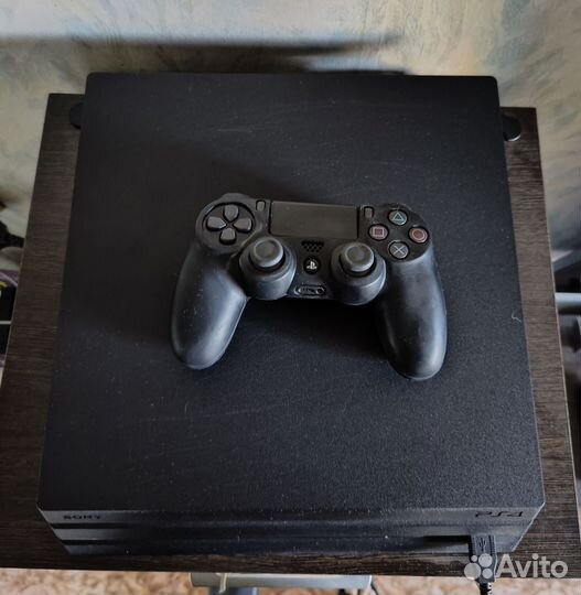 Sony PS4 pro 2tb