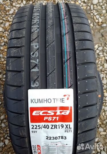 Kumho Ecsta PS71 225/40 R19 93Y