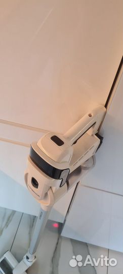 Вертикальный пылесос Kambrook AHV401