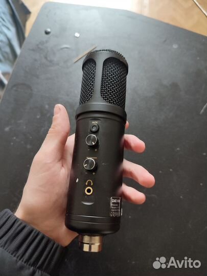Продам микрофон Dexp U700
