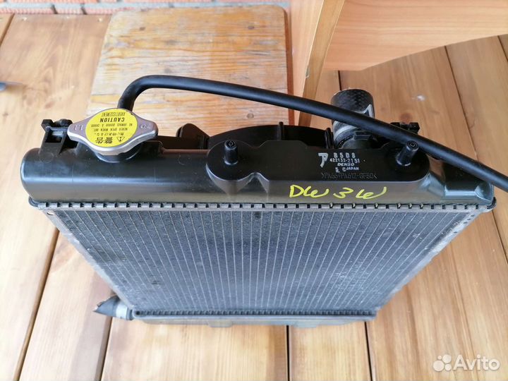 Радиатор в сборе основной mazda Demio DW3W, мкп