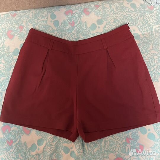 Женские легкие шорты