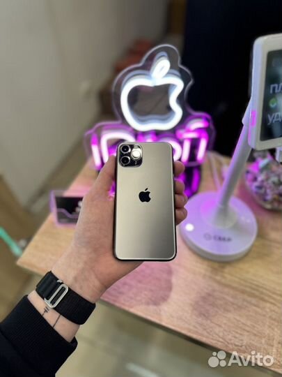 iPhone 11 Pro, 64 ГБ