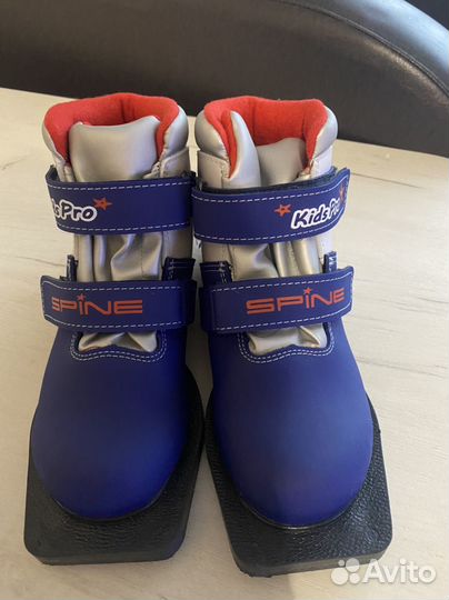 Лыжные ботинки