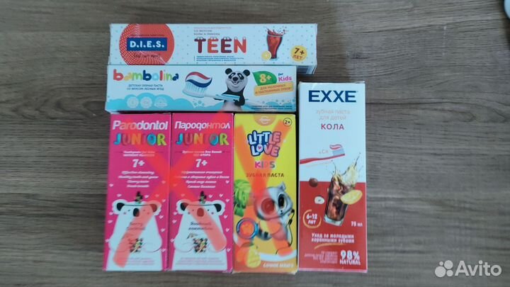 Зубная паста, зубные щетки