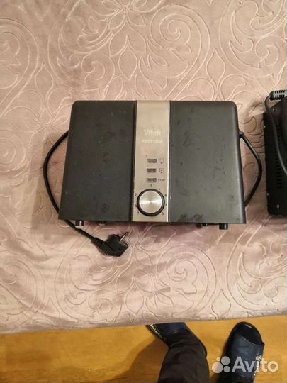 Продаю тостер. Бренд Vitek