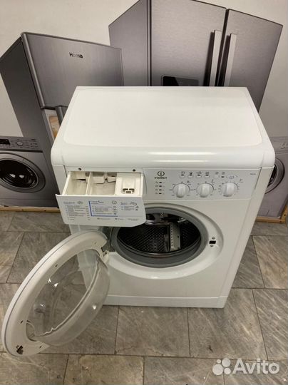 Стиральная машина Indesit 5 кг