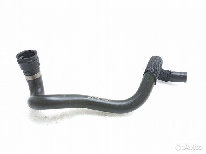 Патрубок системы охлаждения Mercedes-Benz