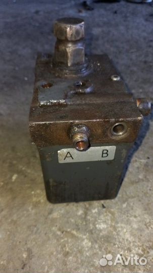 Насос подъема кабины Mercedes-Benz Axor 2 2007