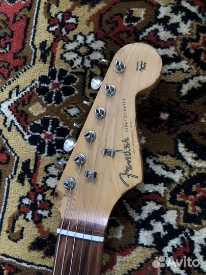 Электро гитара