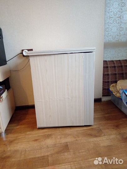 Швейная машинка Чайка 142м