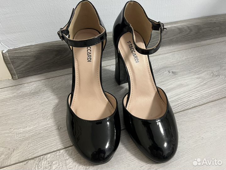 Босоножки женские 35 размер