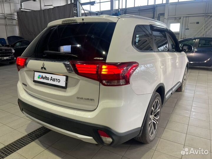 Mitsubishi Outlander 2.0 CVT, 2016, 191 000 км