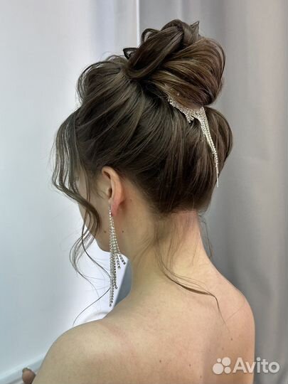 Модель для прически