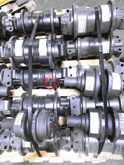 Каток поддерживающий Komatsu PC128UU-1 VKM2794V