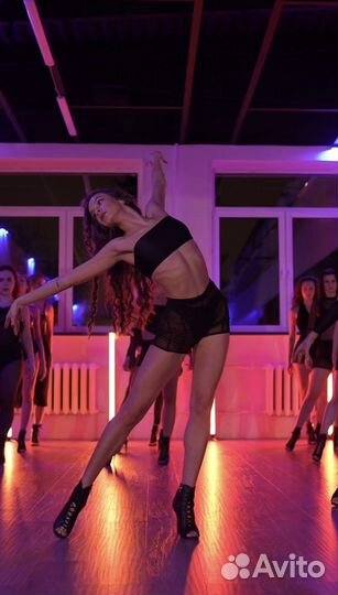 High heels танцы