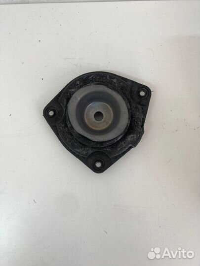 Опора переднего амортизатора правая Nissan micra