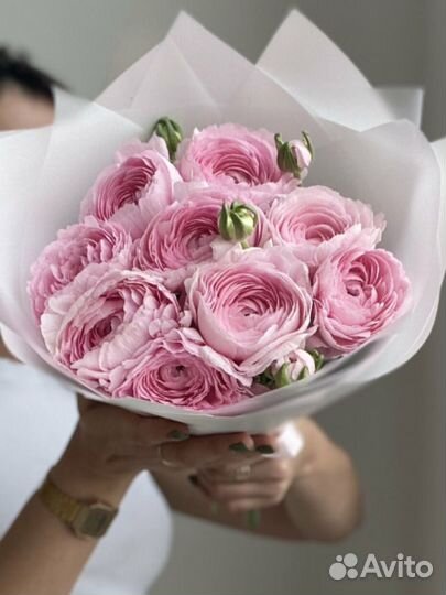 Доставка букетов ранункулюсы