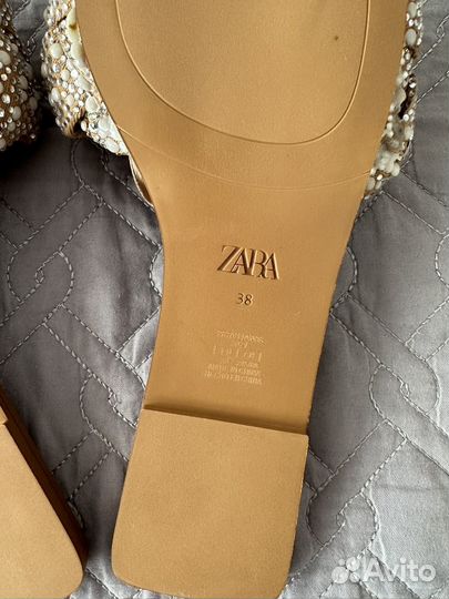 Шлепанцы zara 37 новые