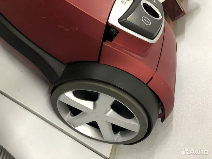 Пылесос Philips в разбор