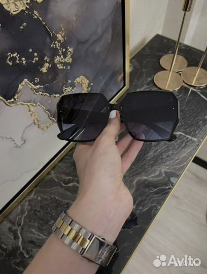 Солнцезащитные очки