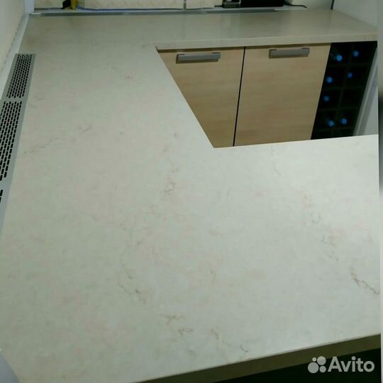 Столешница из искусственного камня акрил и кварц