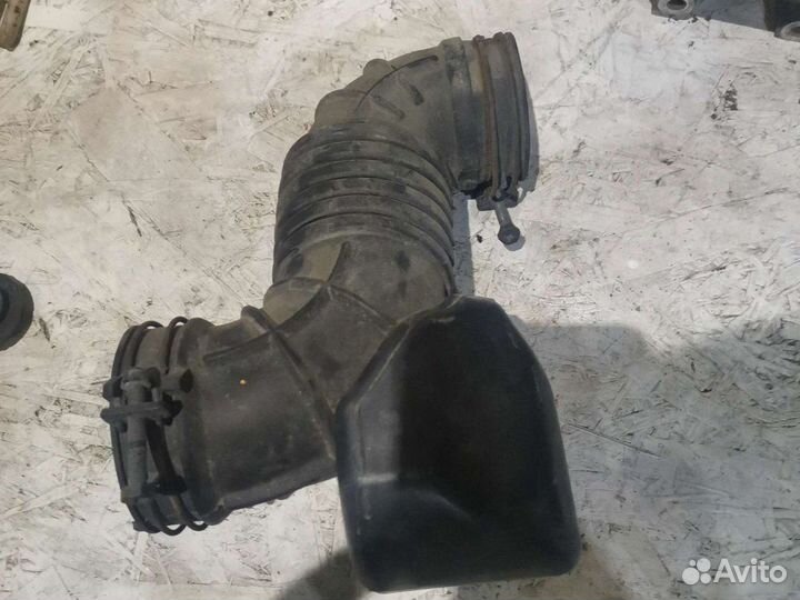 Патрубок воздушного фильтра Kia Rio