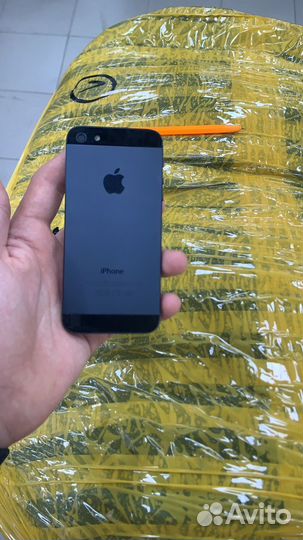 Телефон iPhone 5s
