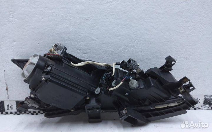 Фара левая Mazda Mazda6