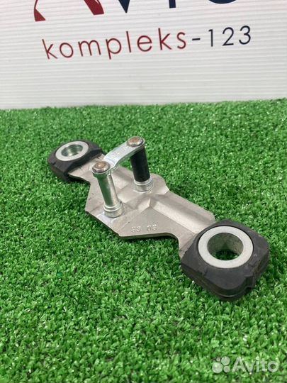 Ответная часть замка багажника Audi A3 8P CCZ 2009