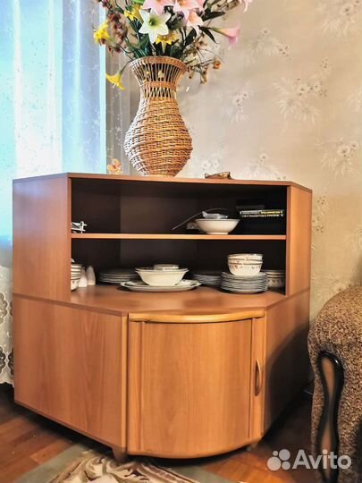 Тумба под телевизор