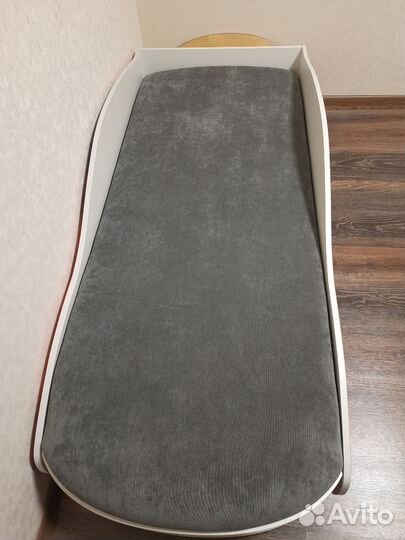 Детская кровать машина с матрасом