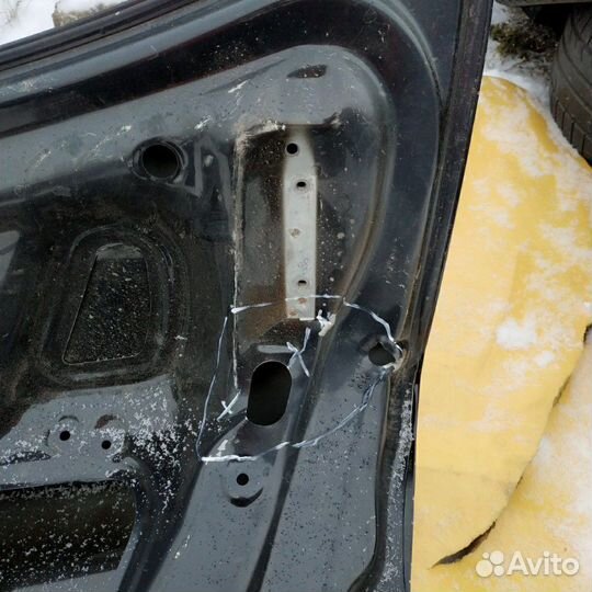 Крышка багажника Hyundai Solaris