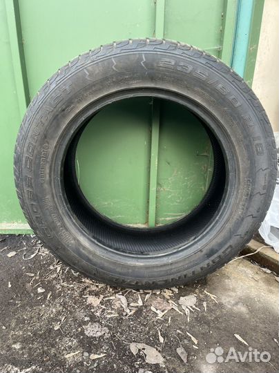 Continental CrossContact UHP 235/60 R18