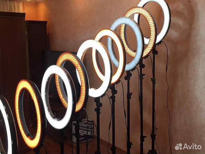 Кольцевая лампа для мастера