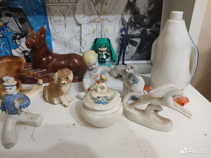 Фарфоровая статуэтка