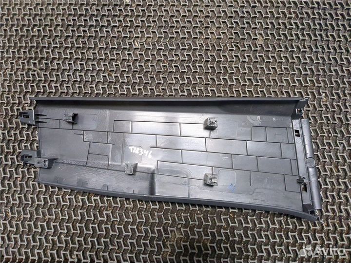 Обшивка стойки Volkswagen Tiguan, 2019