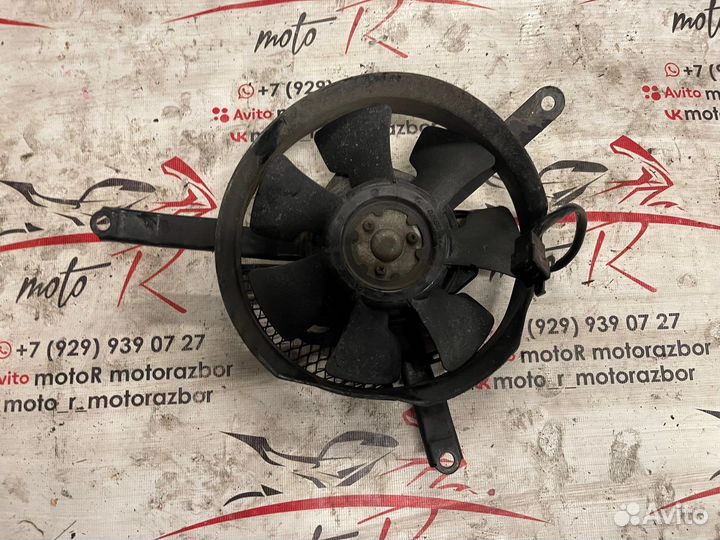 Suzuki gsxr 600 k1 вентилятор радиатора