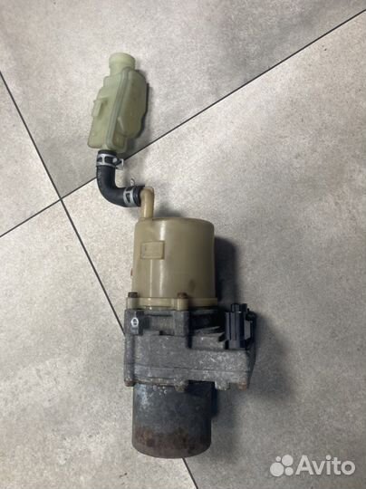 Насос гур Мазда 3, 5 бу