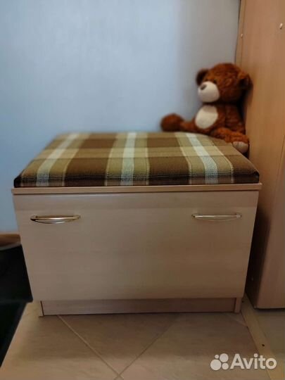 Тумба для обуви с сиденьем. Бу