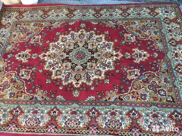 Дербентские шерстяные ковры продажные. Алма-ата фото ковровая фабрика. Бу ковры в москве. Шерстяные ковровые дорожки. Продается ковер б/у.