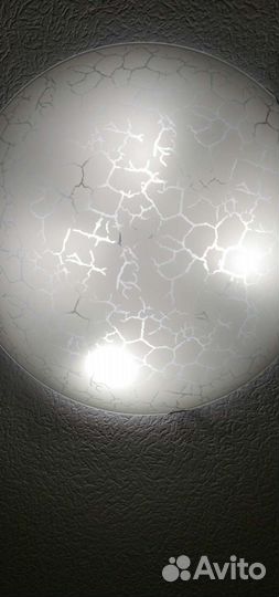 Большой светильник новый на 24 кв с мраморным рис