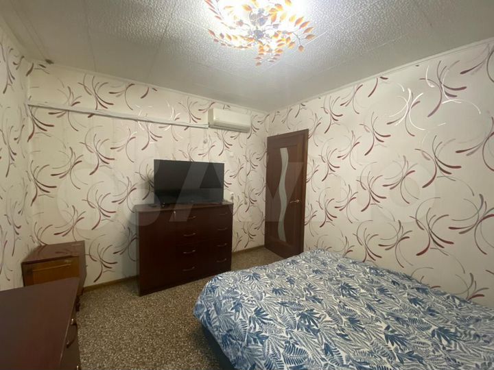 3-к. квартира, 80 м², 8/9 эт.