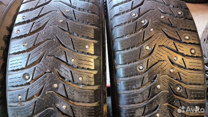 Продаю 4 зимних колеса р15